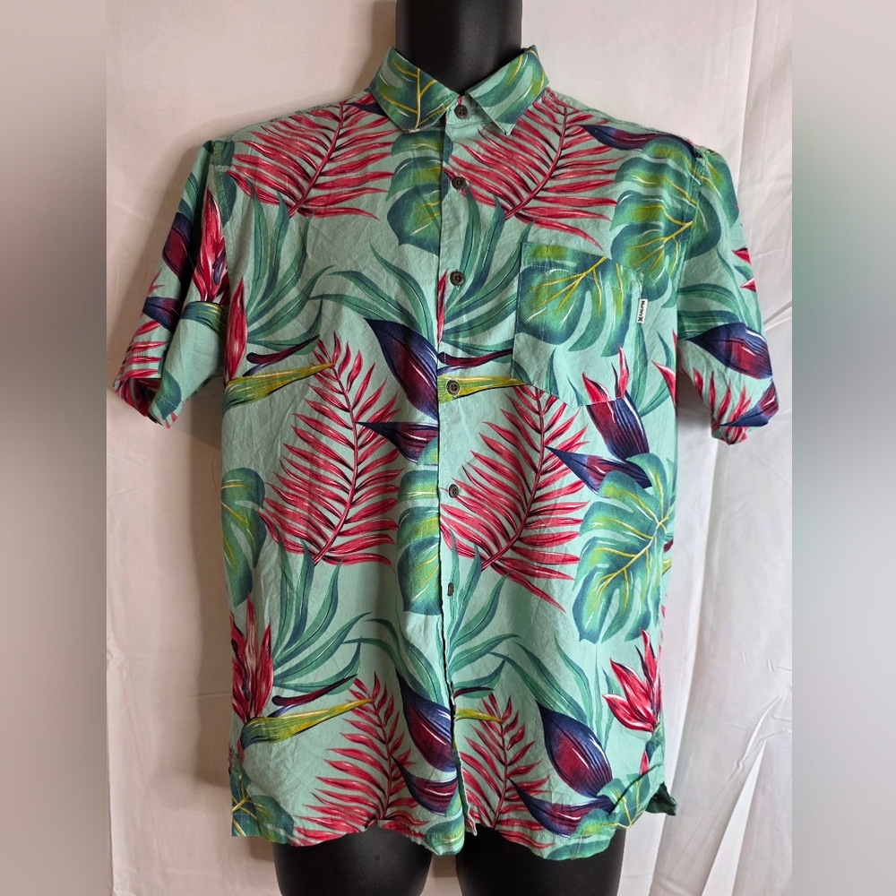 Hurley Rincon Men's Tropical Leaf Print Button Down Shirt Small AE-2653